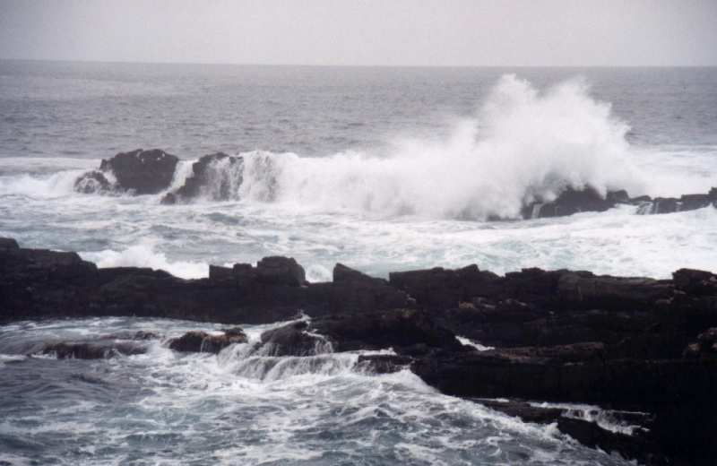 huge waves on rocks at Storms River mouth