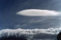 North Wester cloud and lenticular cloud over Constantiaberg