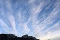 cirrus rays over Table Mountain and Devil's Peak